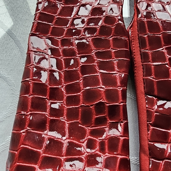 Gloves - Picture 4 of 5